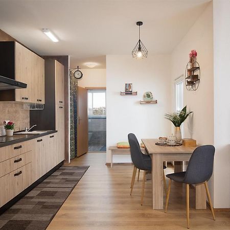 Apartment Little Gallery **** Rovinj Bagian luar foto